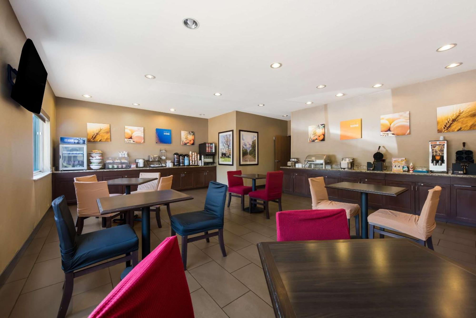 וויצ'יטה Comfort Inn East מראה חיצוני תמונה
