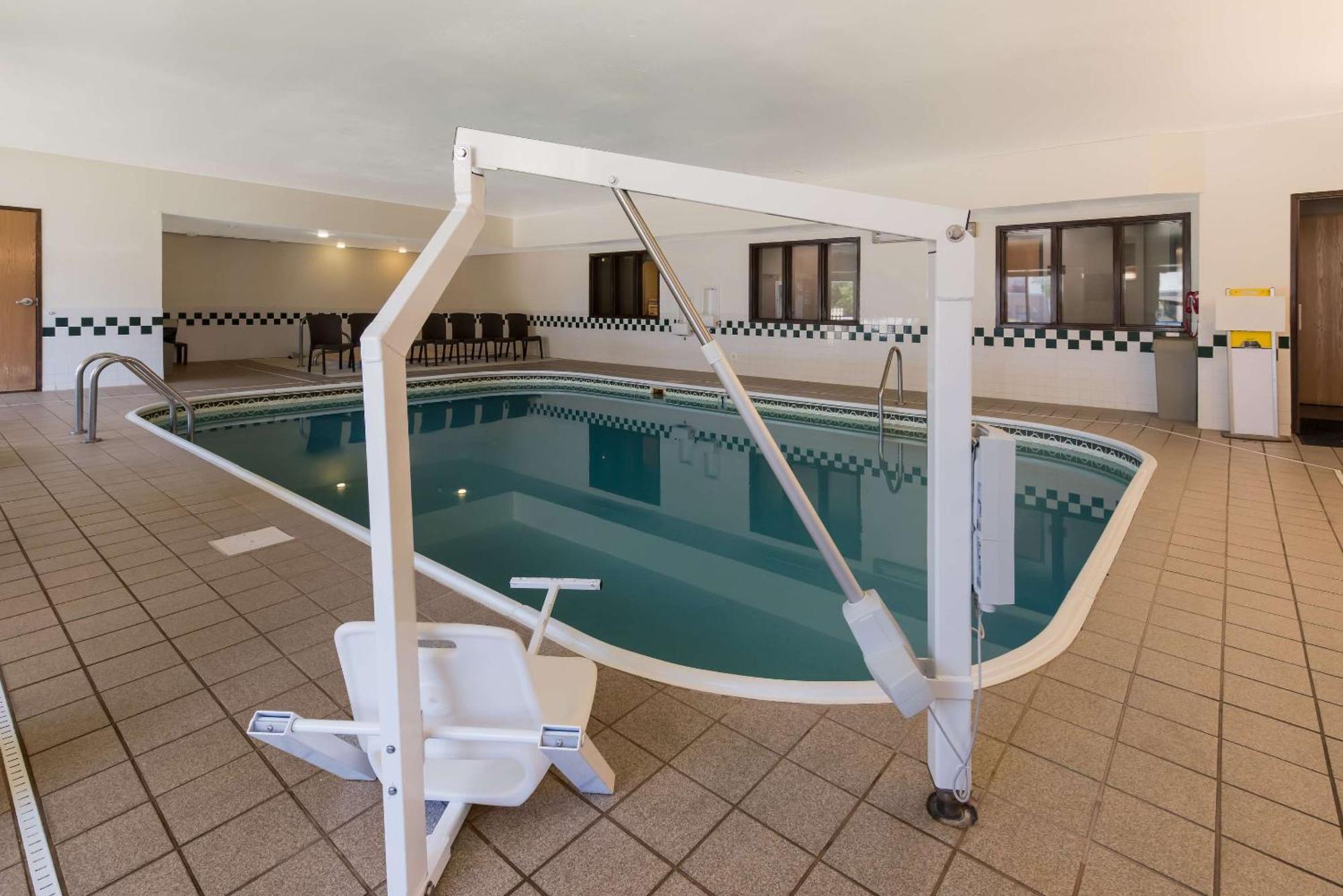 וויצ'יטה Comfort Inn East מראה חיצוני תמונה