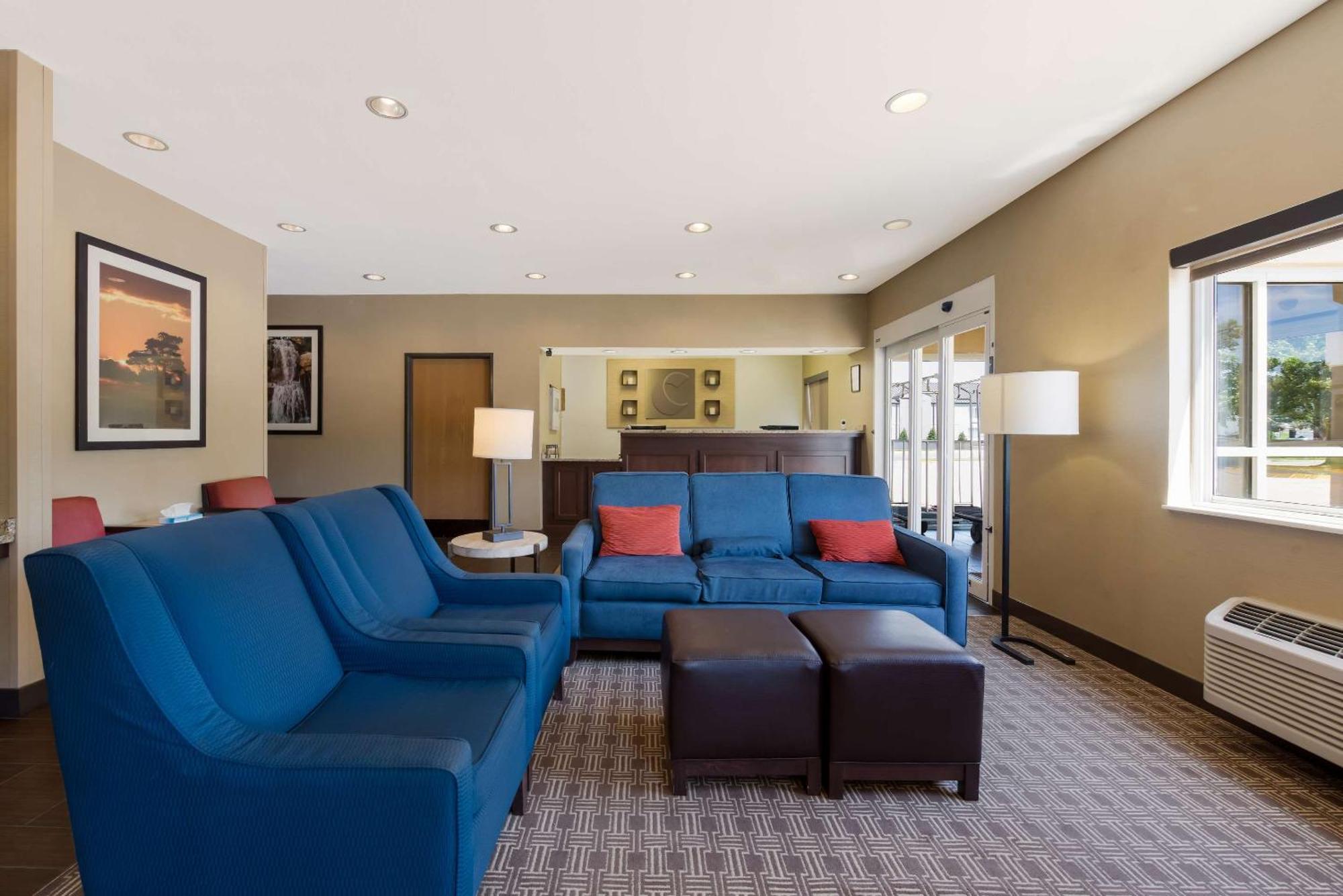 וויצ'יטה Comfort Inn East מראה חיצוני תמונה