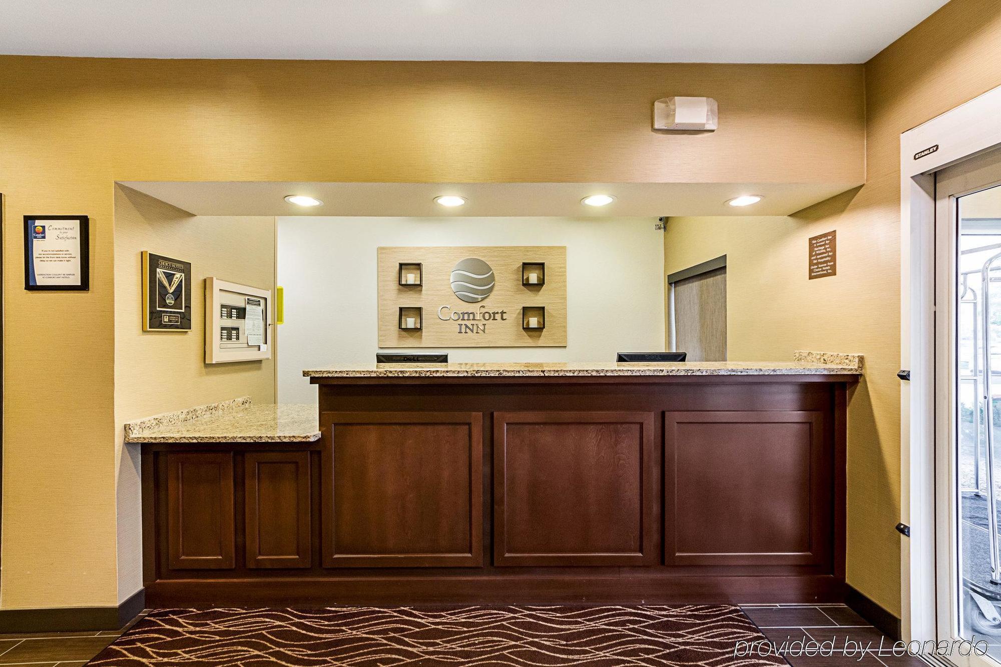 וויצ'יטה Comfort Inn East מראה חיצוני תמונה