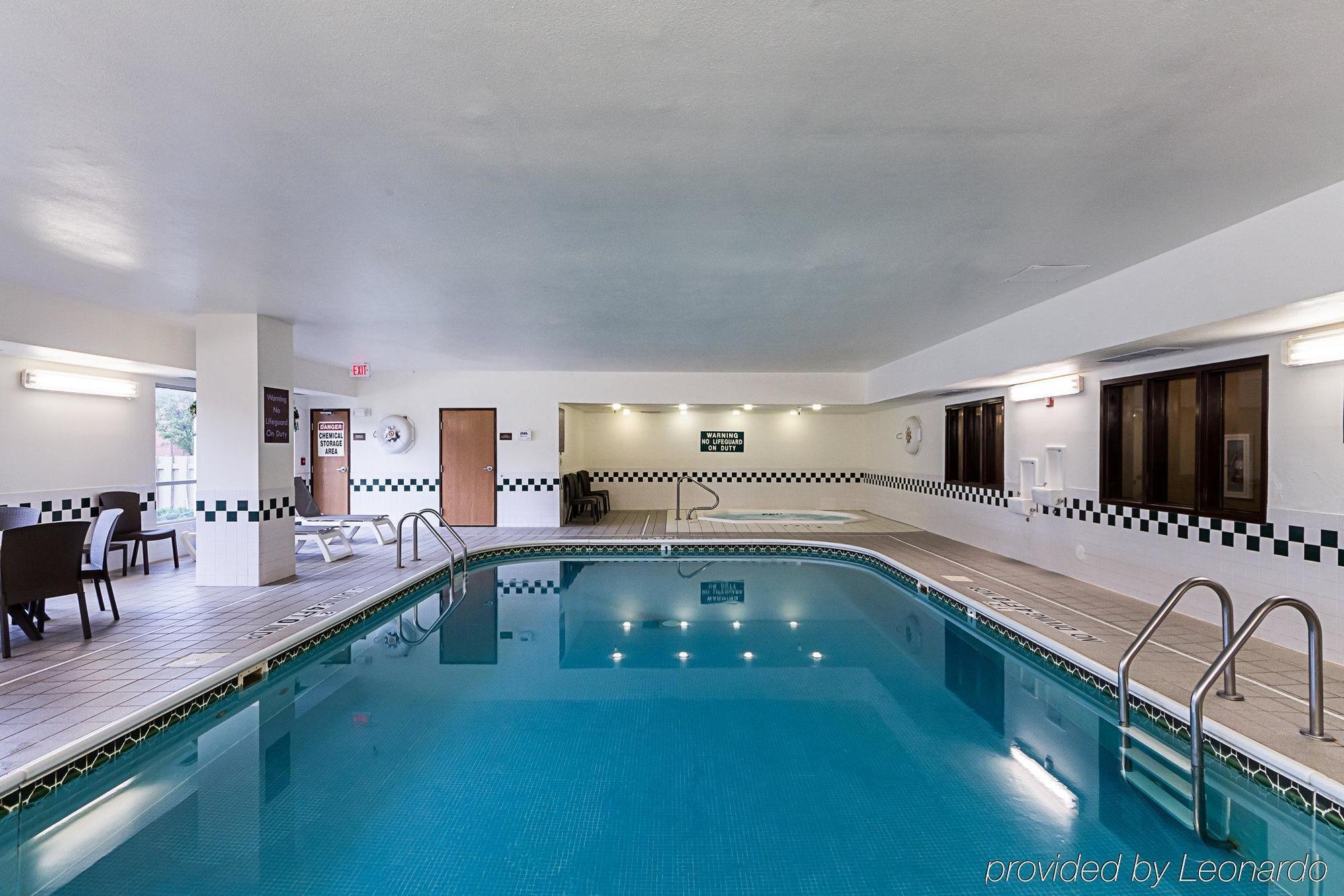 וויצ'יטה Comfort Inn East מראה חיצוני תמונה