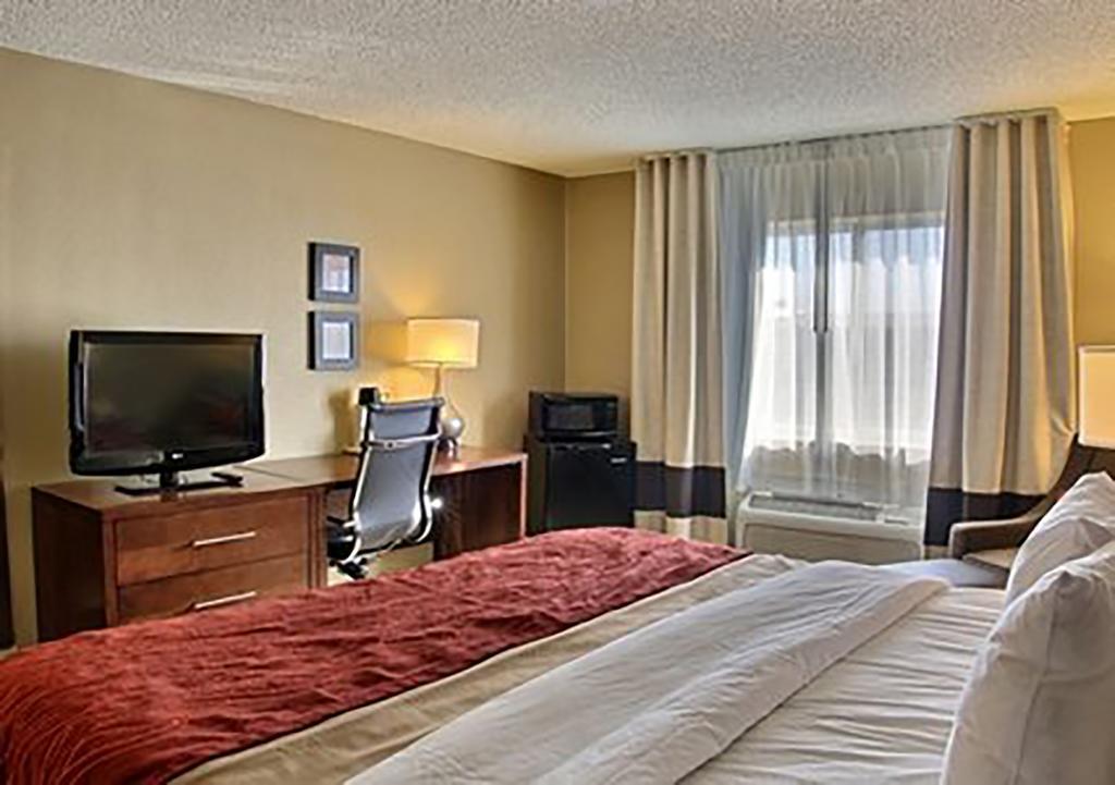 וויצ'יטה Comfort Inn East מראה חיצוני תמונה