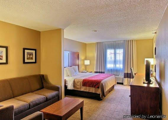 וויצ'יטה Comfort Inn East מראה חיצוני תמונה